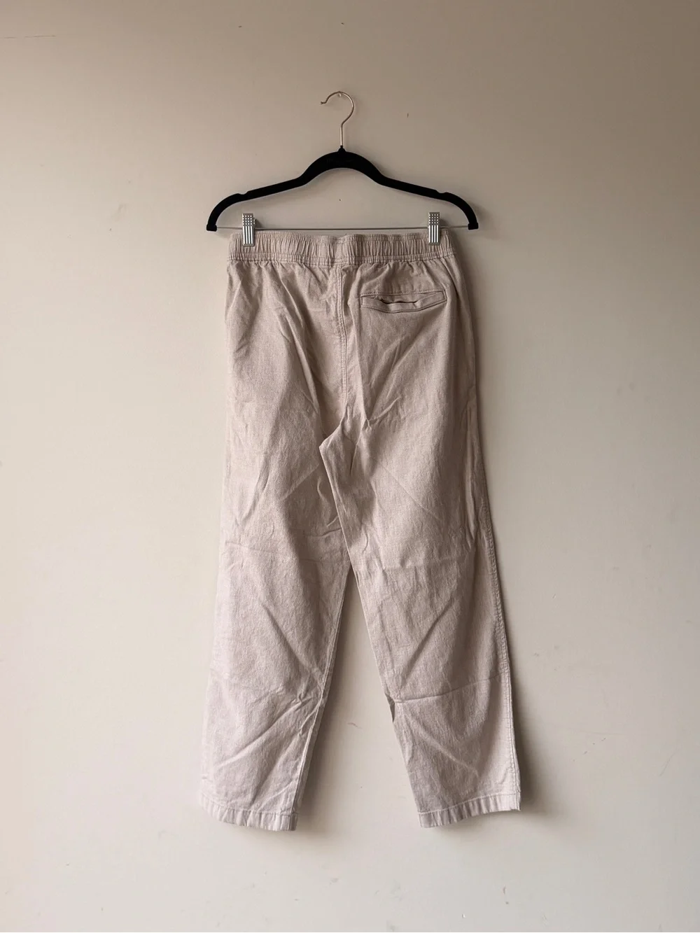 Hollister casual lien