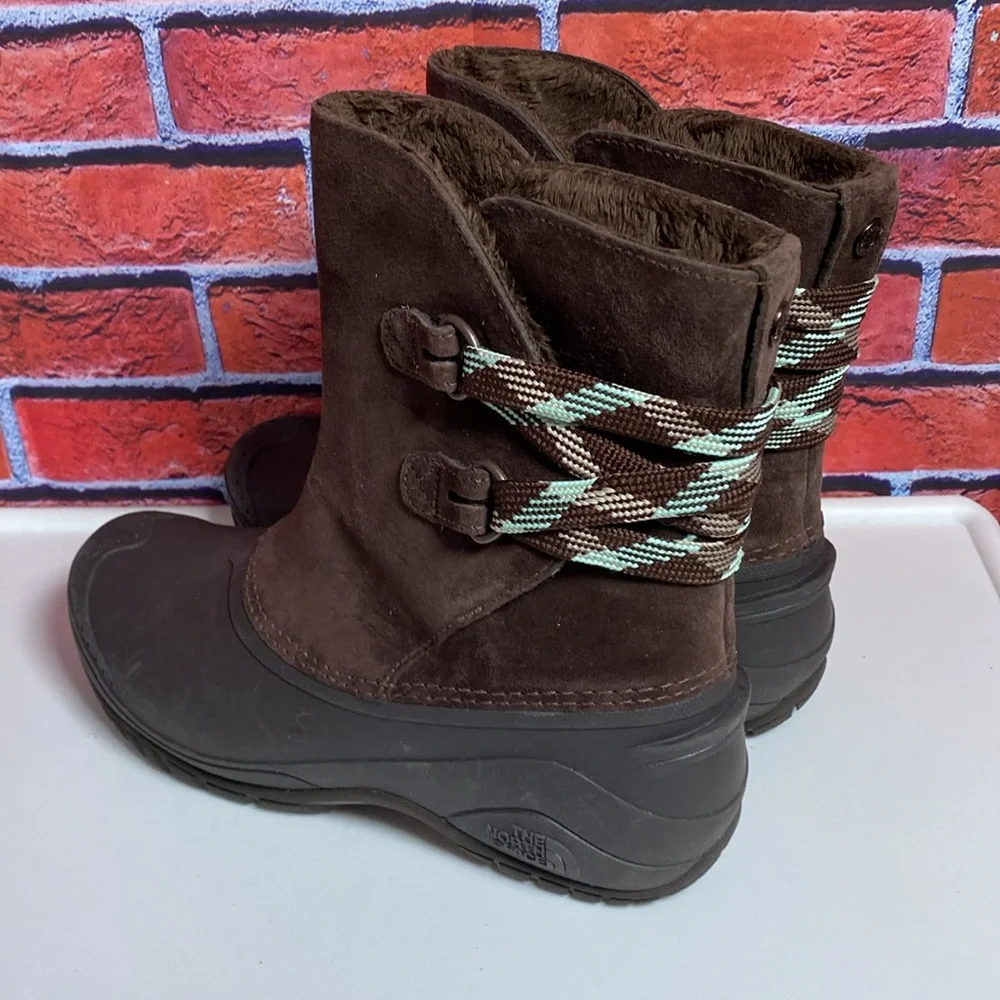 The North Face size faux