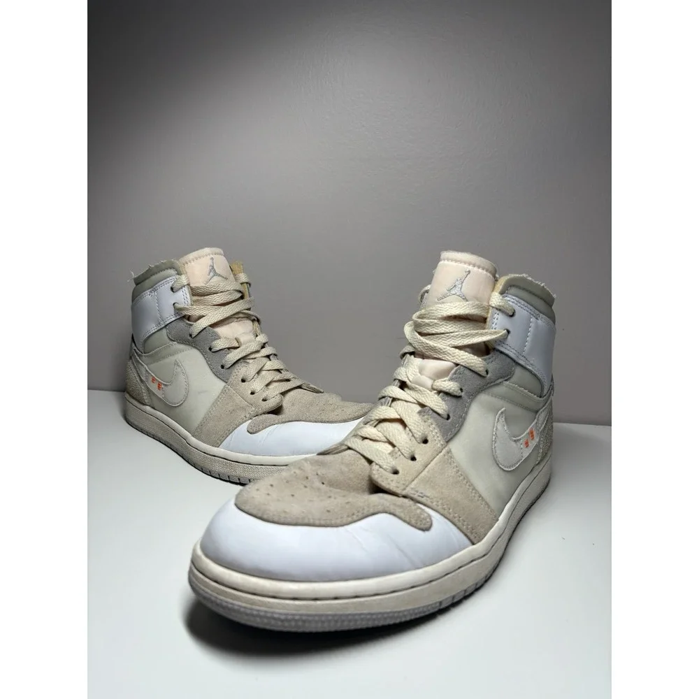 Air Jordan 1 Mid SE 