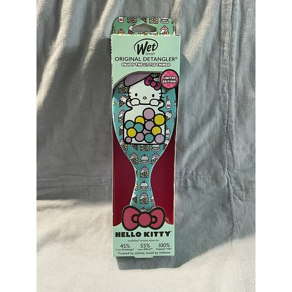 NEW Wet Brush Original Detangler Hair Brush Limited Edition Hello Kitty Candy‎