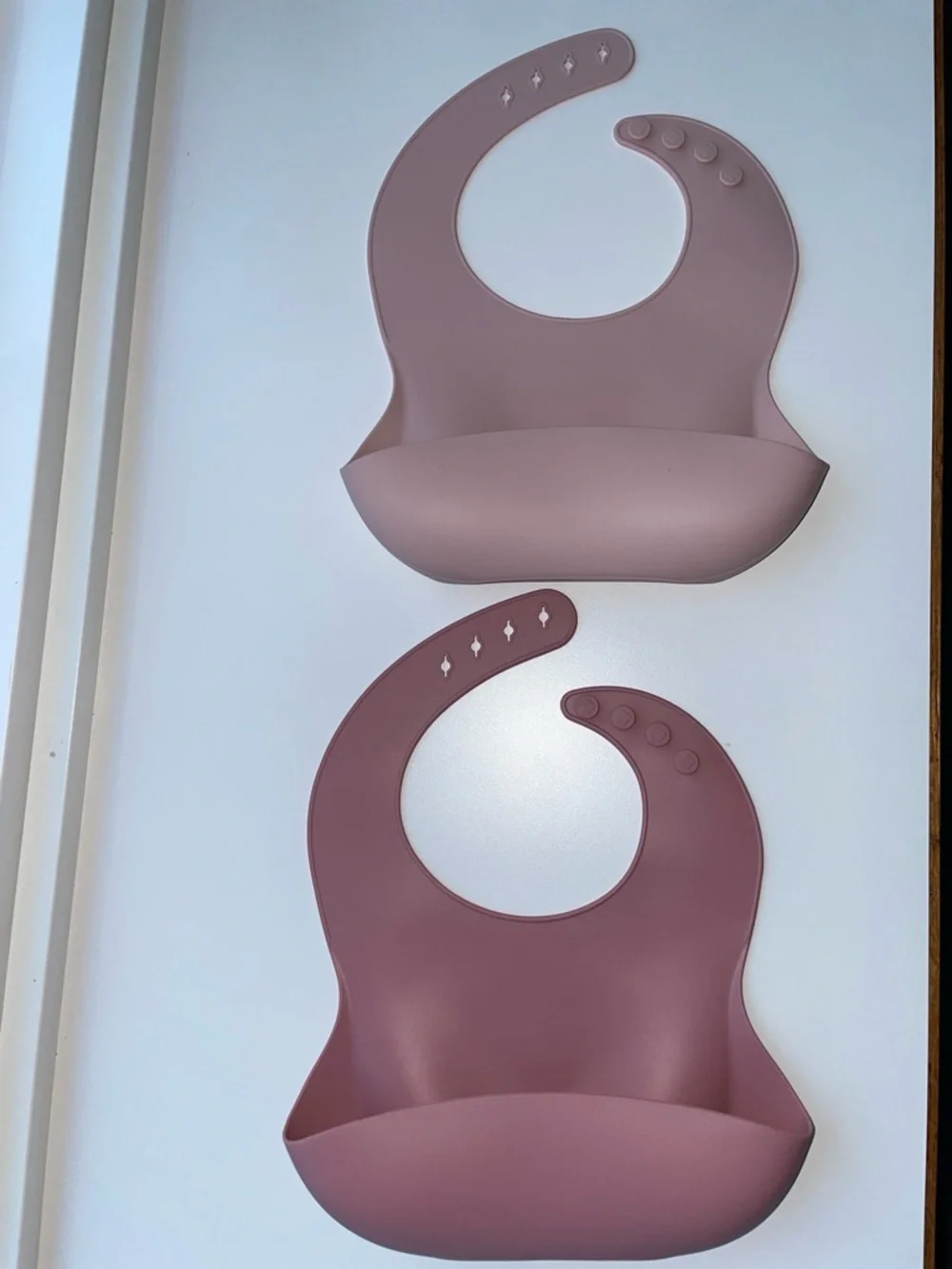 Silicone Baby Bibs Set of 2 Rose & Mauve Food Catching Pocket Adj 4 Snap Close