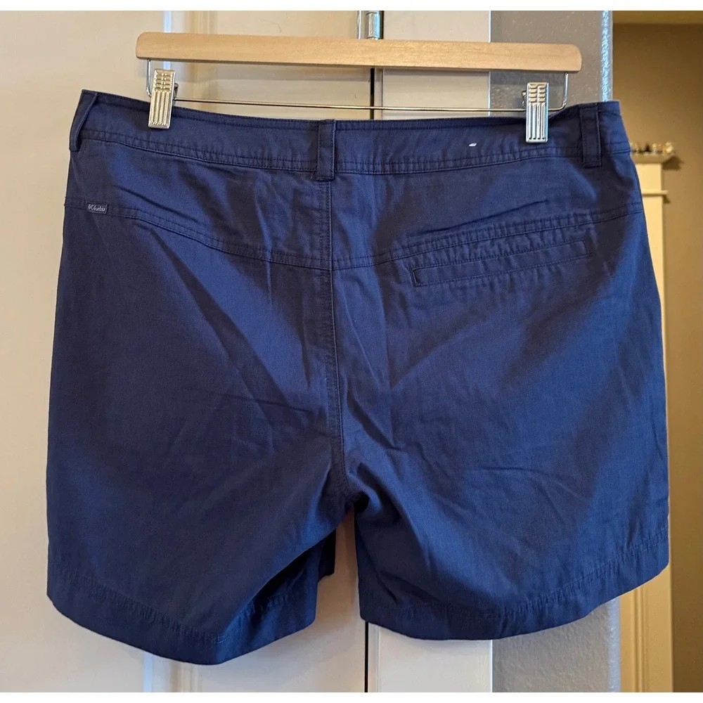 Columbia fit gorpcore