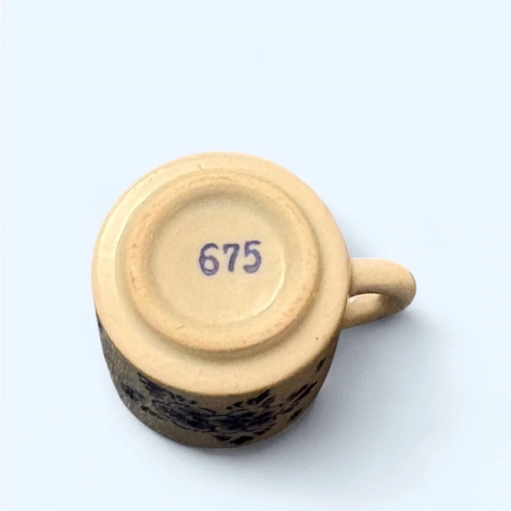 Delft Blue floral blue iron