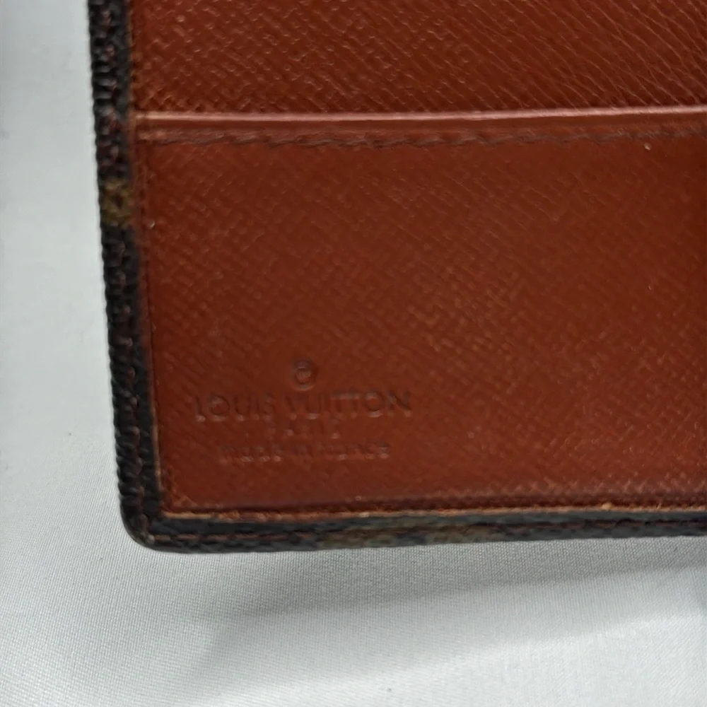 Louis Vuitton pre owned