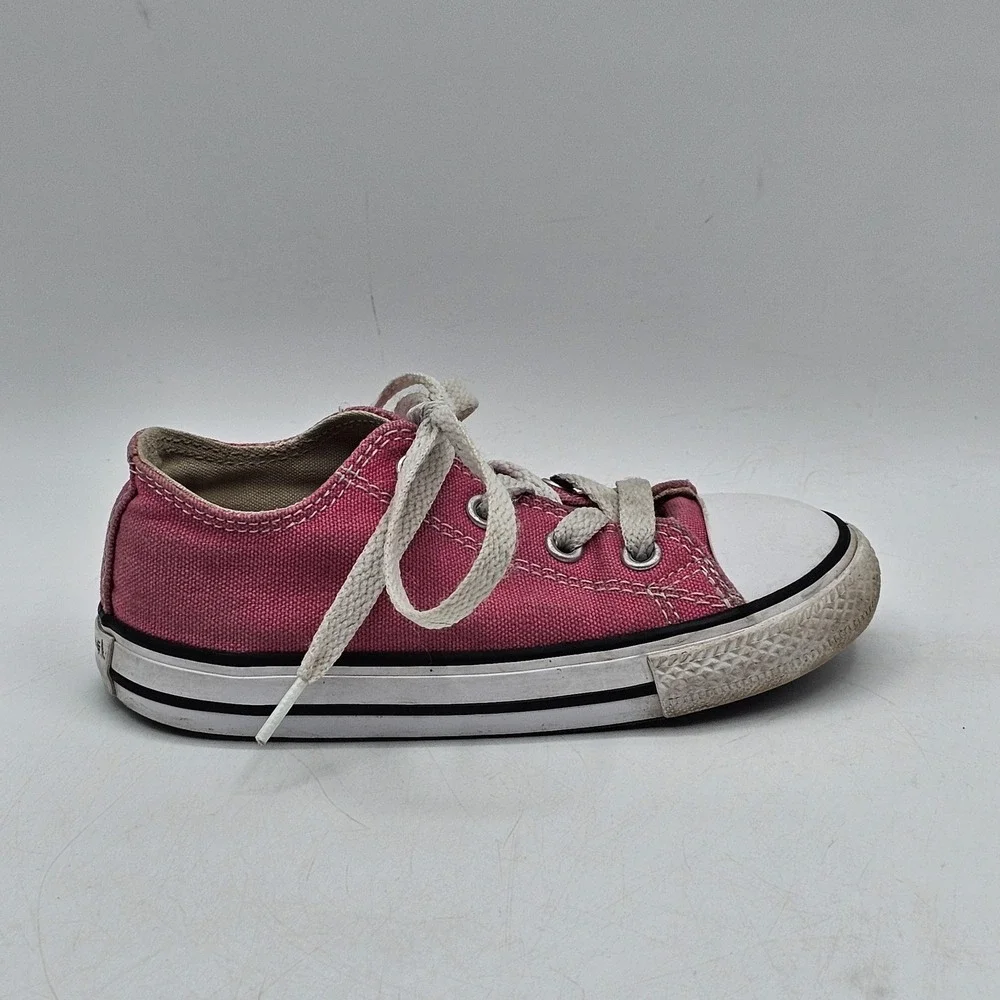 Converse brand model