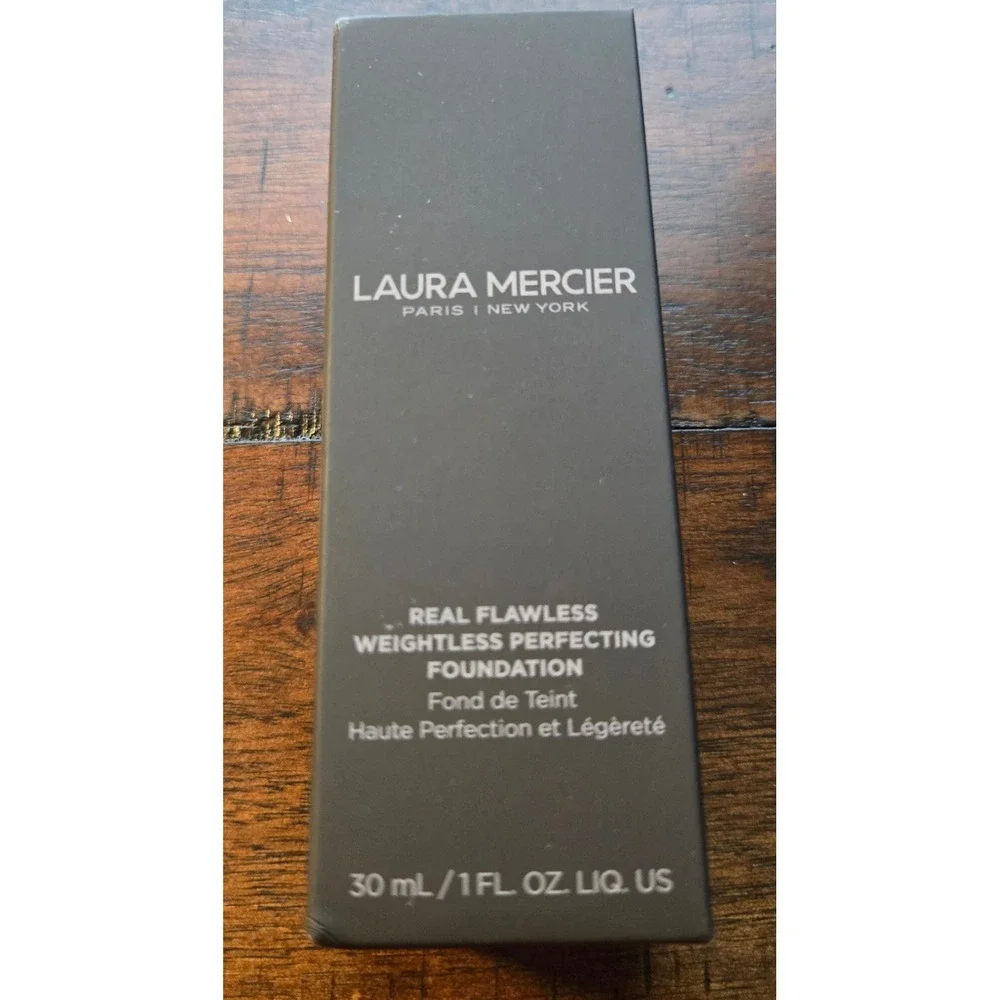 Laura Mercier Real Flawless Weightless Perfecting Foundation 4N1 Ginger 1oz New