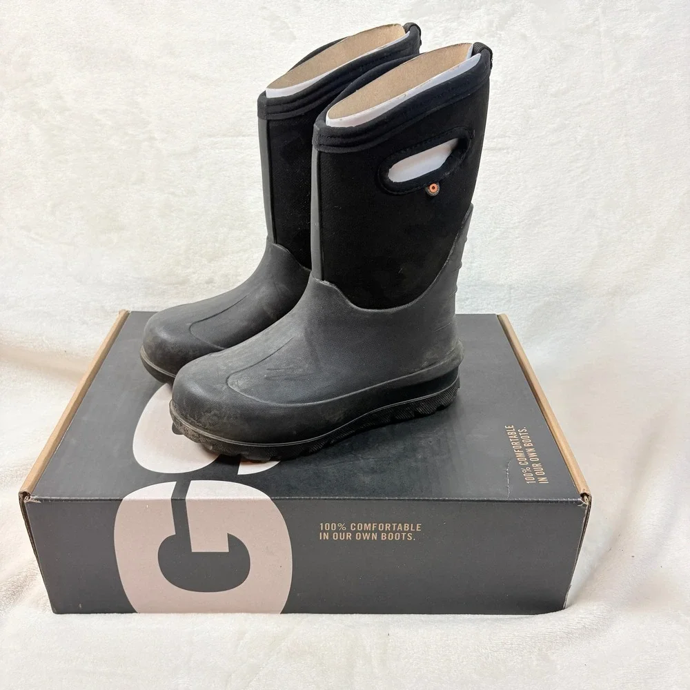Bogs Classic High Boots Kids‎ Size 4 Black Good Waterproof Insulated Camo 71303K