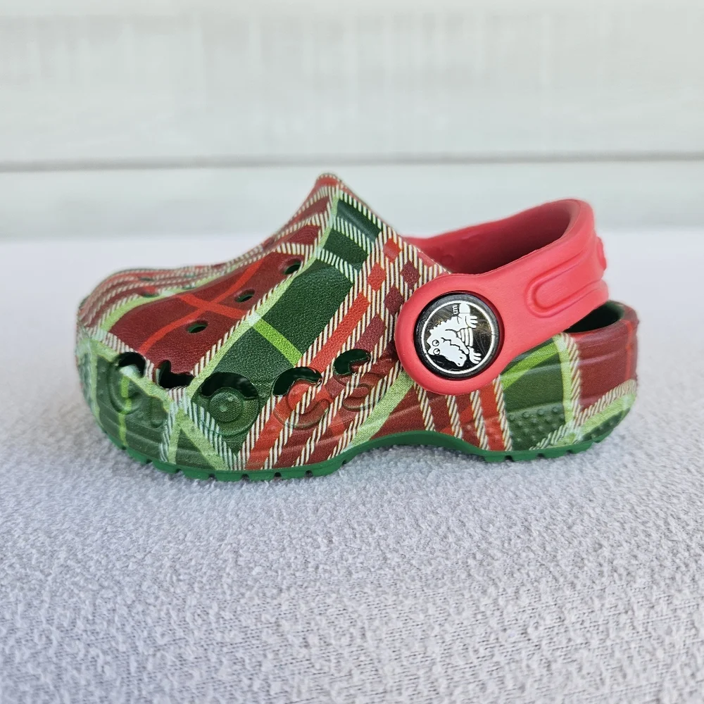 CROCS toe green plaid