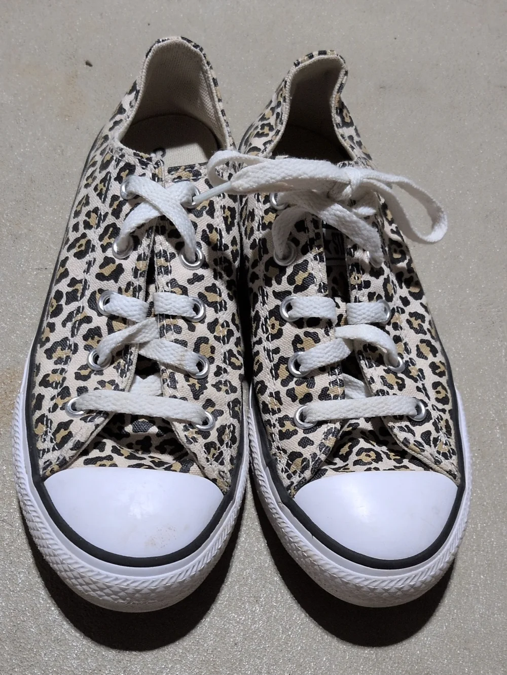 Converse Leopard Print Canvas Sneakers in Black, Tan, White Kids Size 2