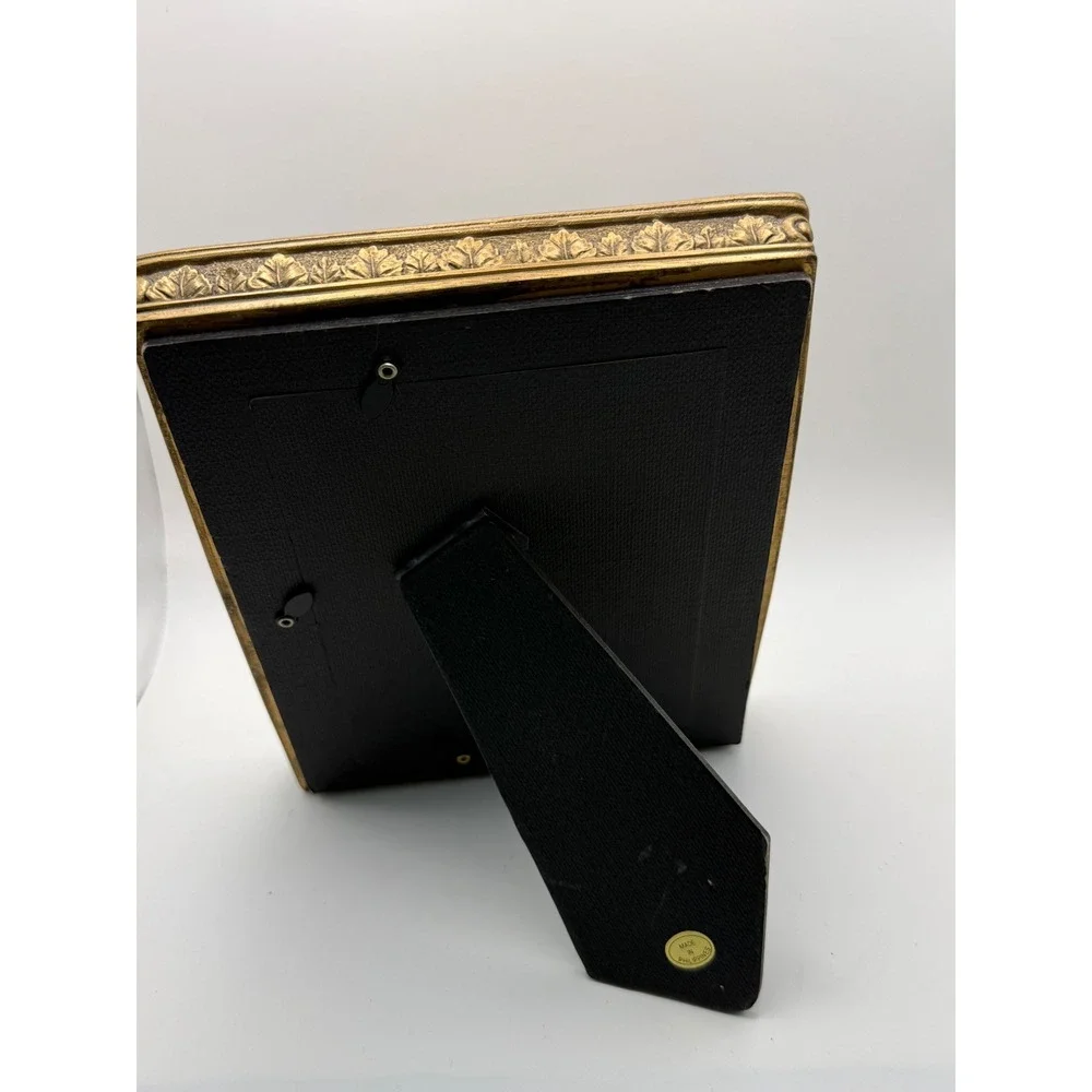 Unbranded ornate gold
