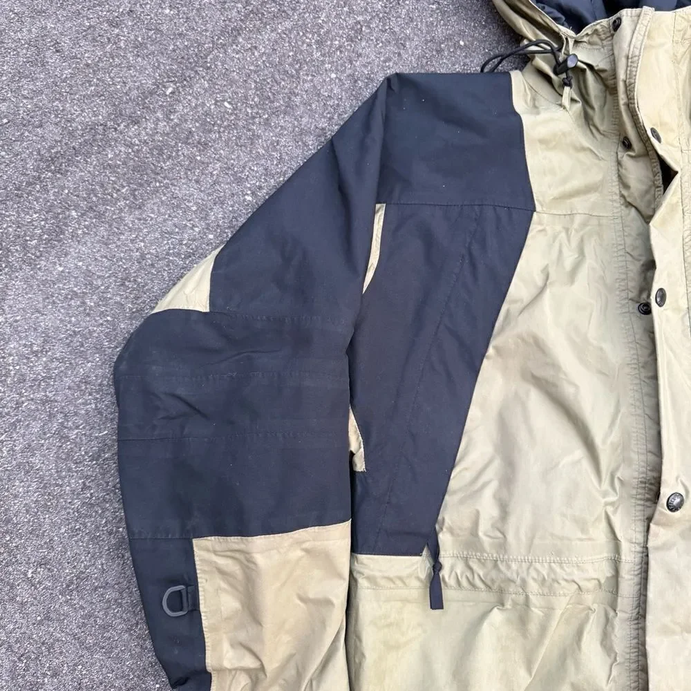 The North Face excellent shape