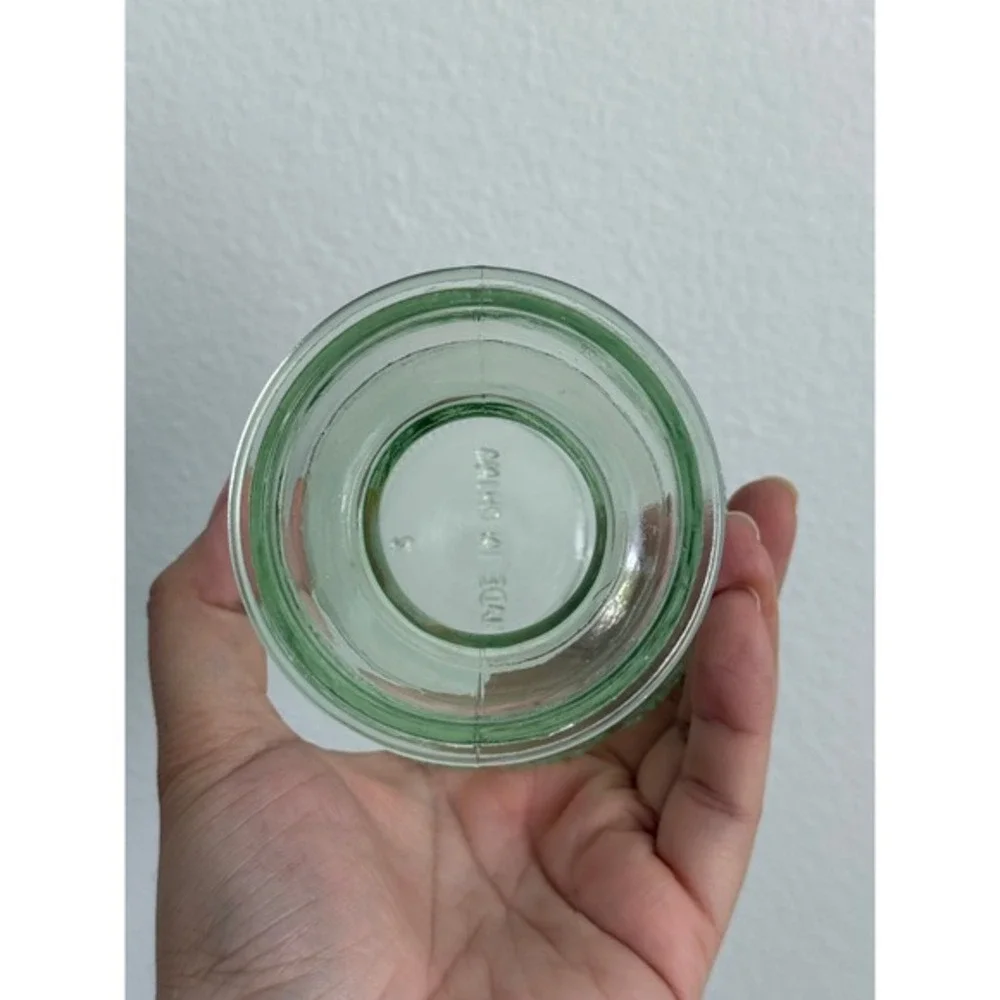 Unbranded light green