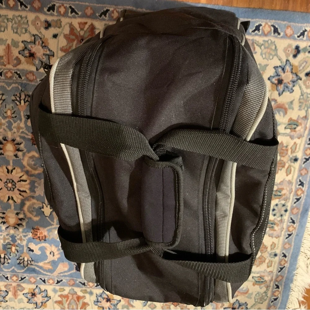 SKI MARKER BOOT GEAR ACCESSORIES TOTE LUGGAGE LARGE LOTS OF ZIPPER POCKETS GUC