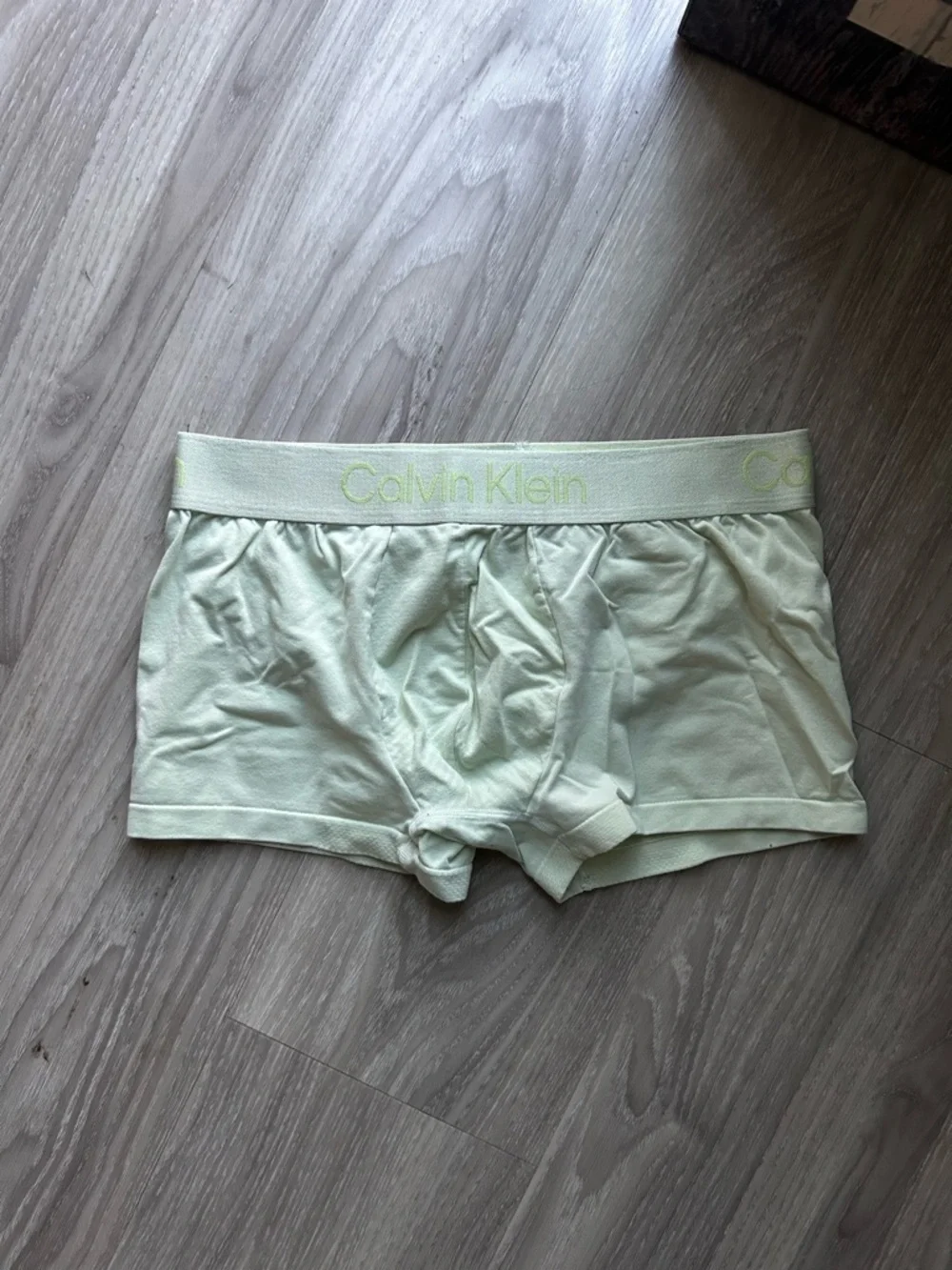 Calvin Klein calvin klein