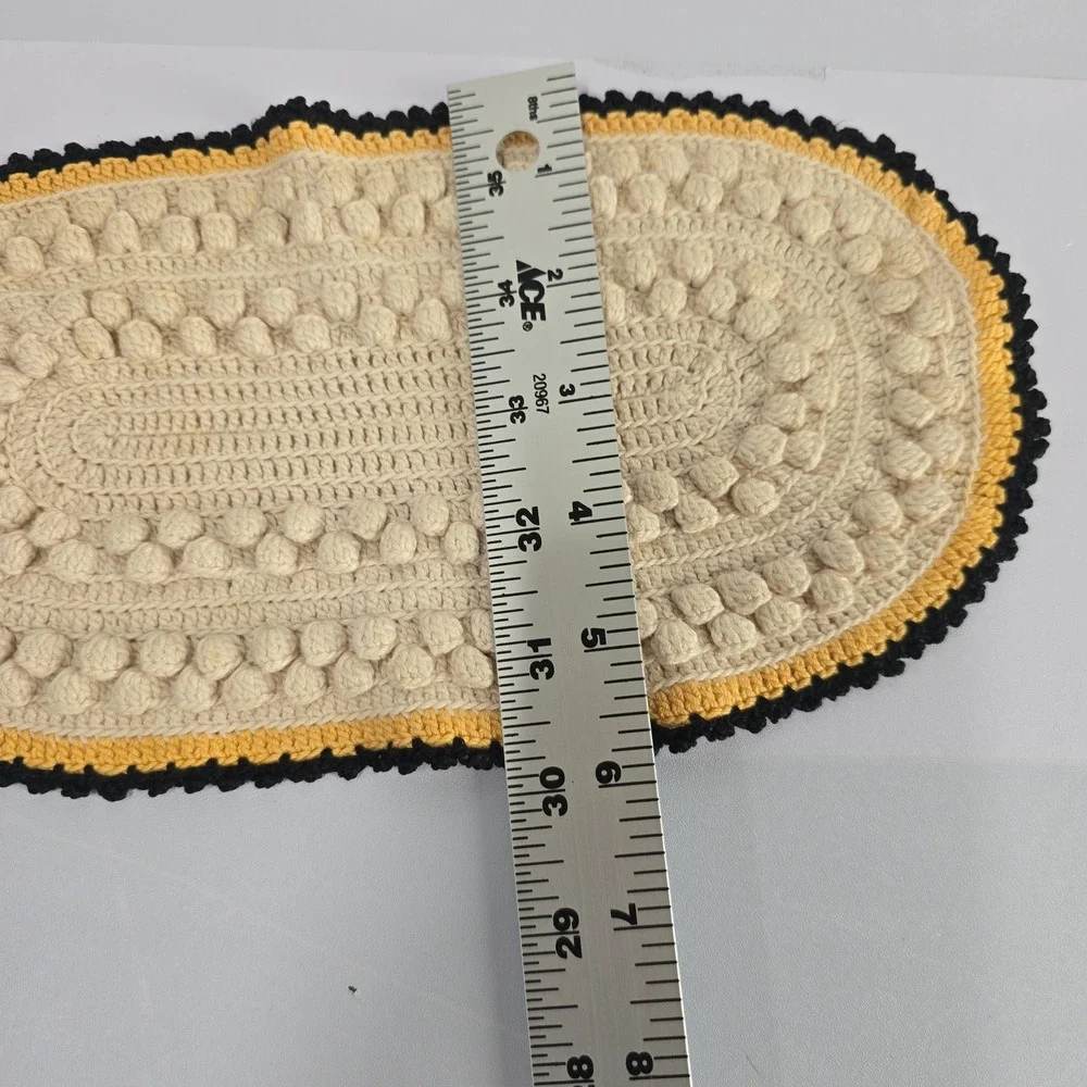 Vintage keywords crocheted