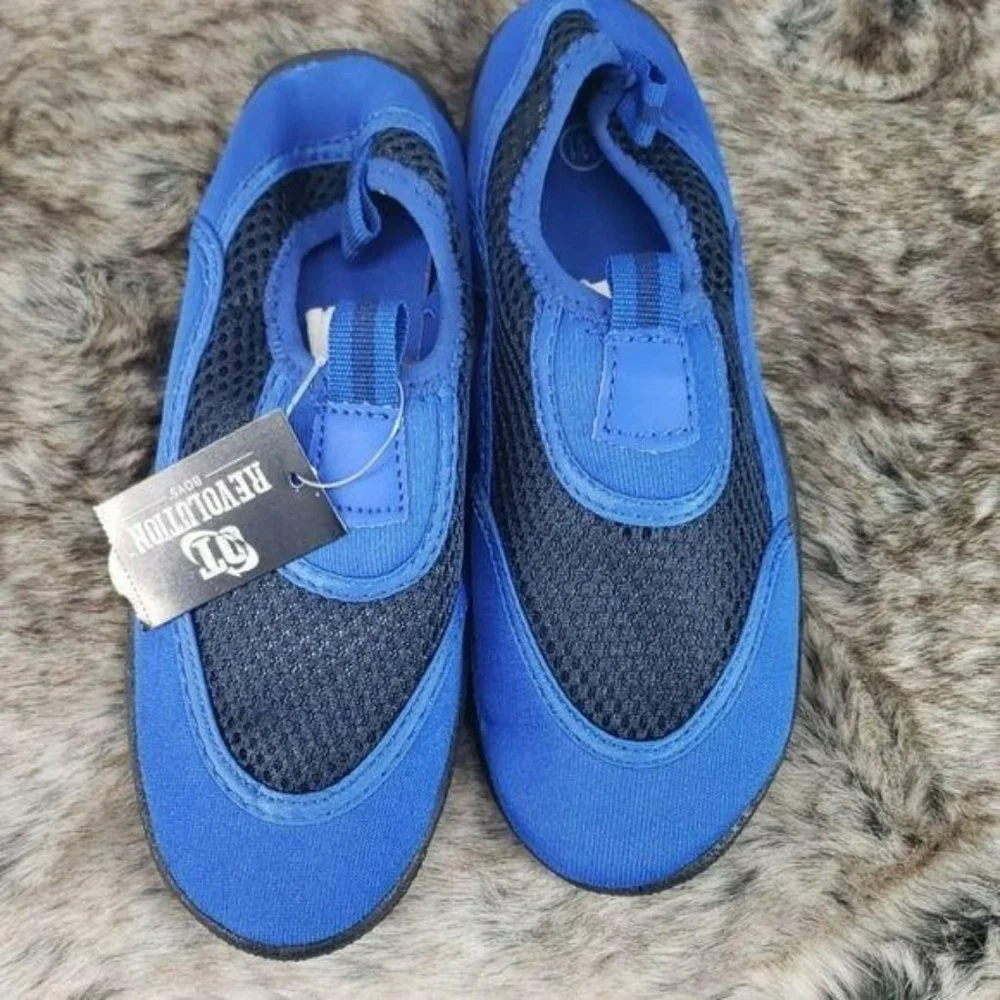 Swiggles Boys Size 9/10 black & blue water‎ shoes