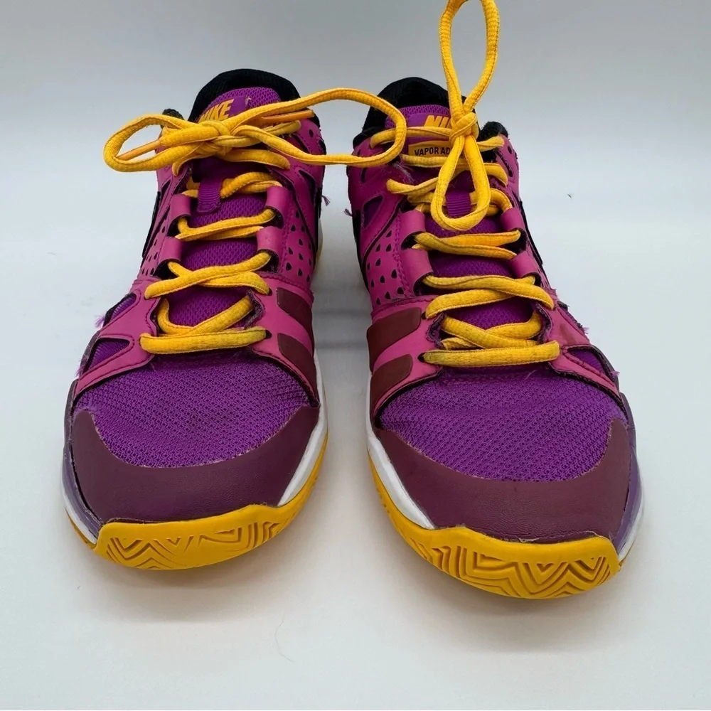 Nike stylish sneakers