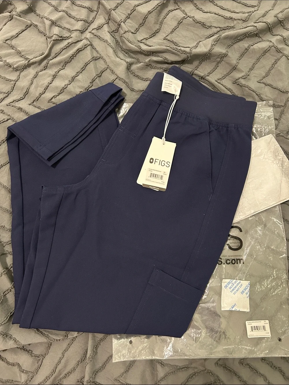 Figs nwt sml