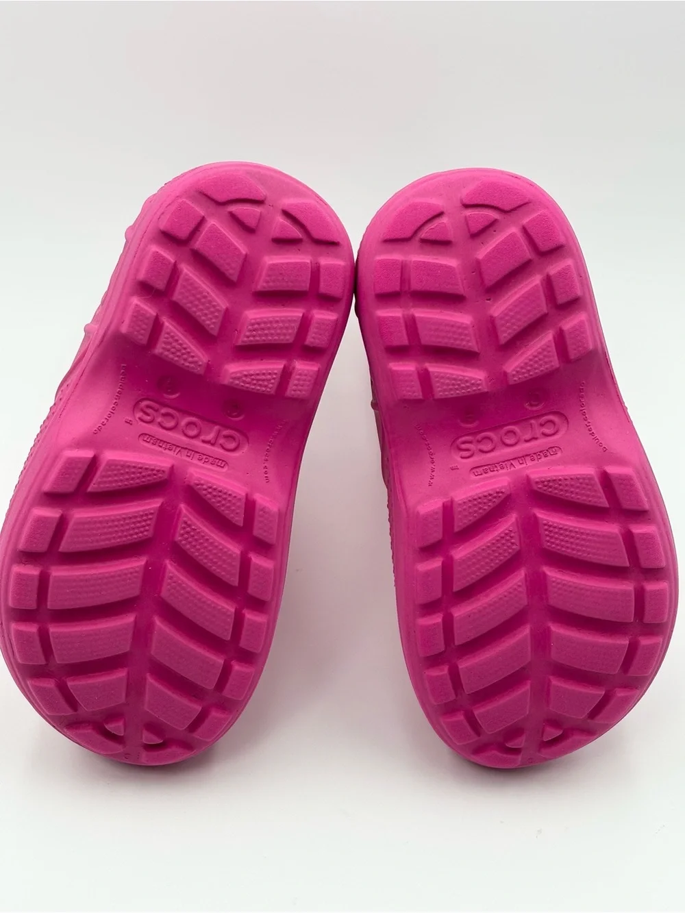 CROCS bright hot
