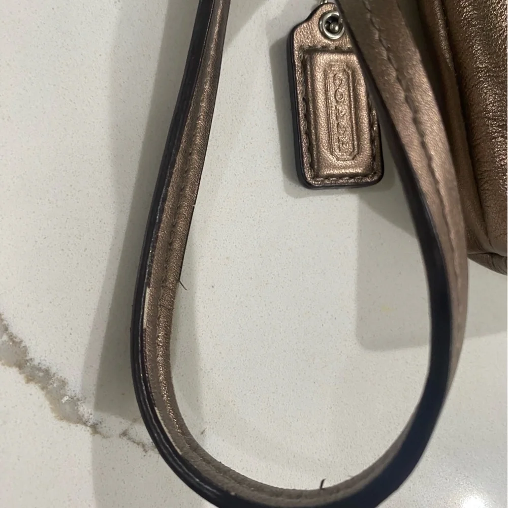Coach great preloved