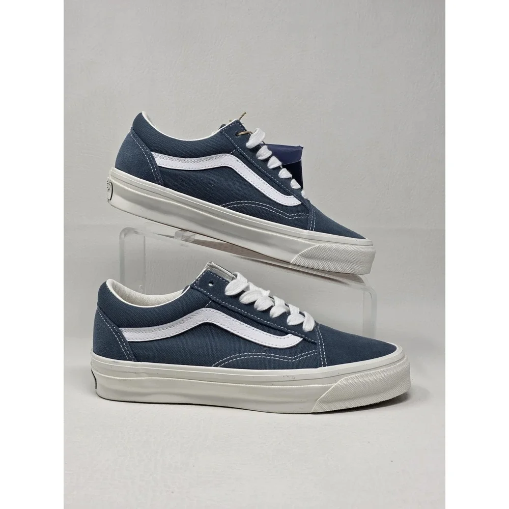 Vans without shoes white