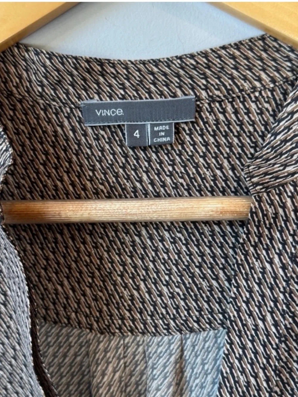 Vince silk striped