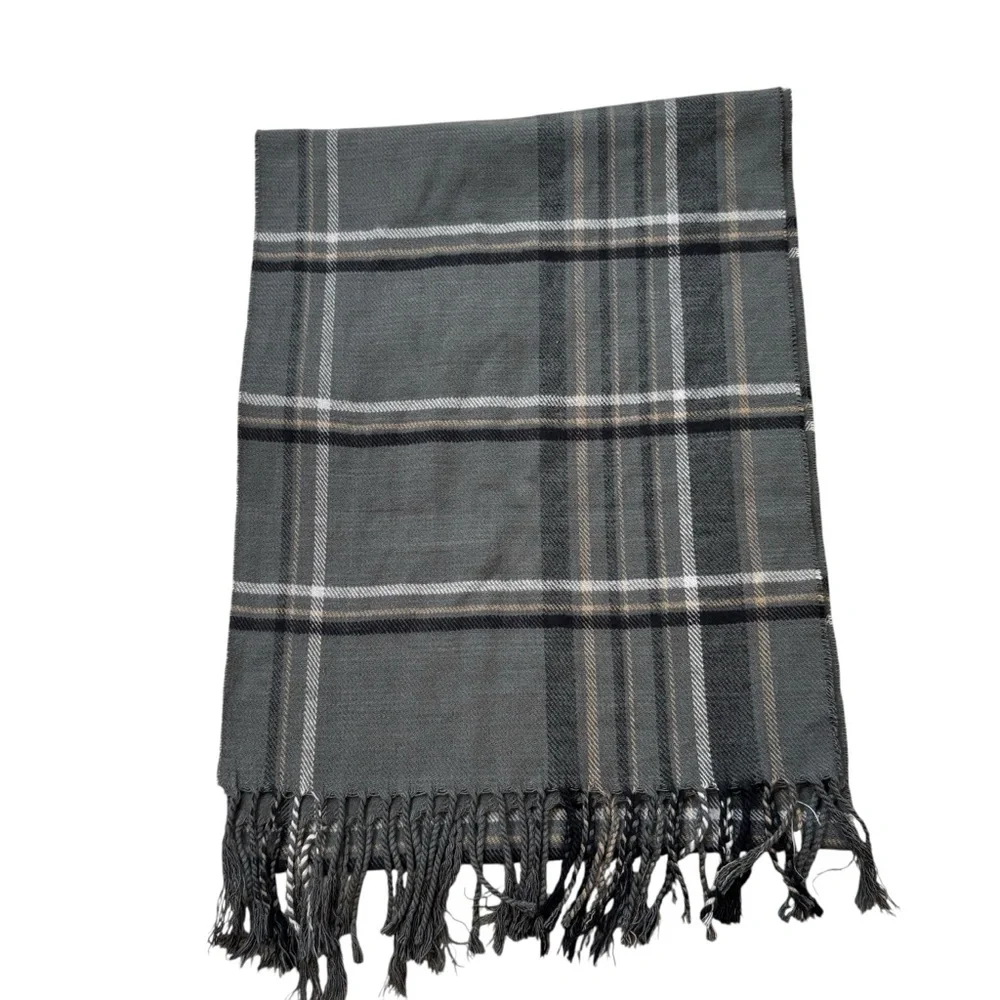 Cashmere Feel Italy‎ Design Men’s Grey and Black Plaid Scarf