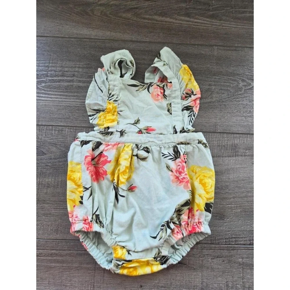Old navy‎ baby girl romper 3-6 mos