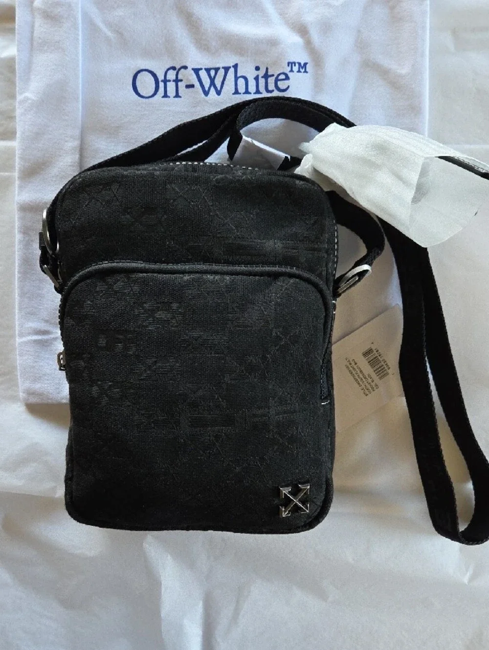 Off-White this off