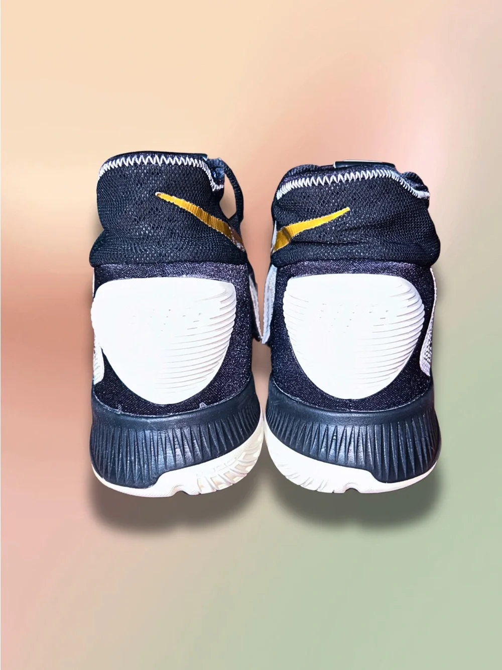 Nike model 820224