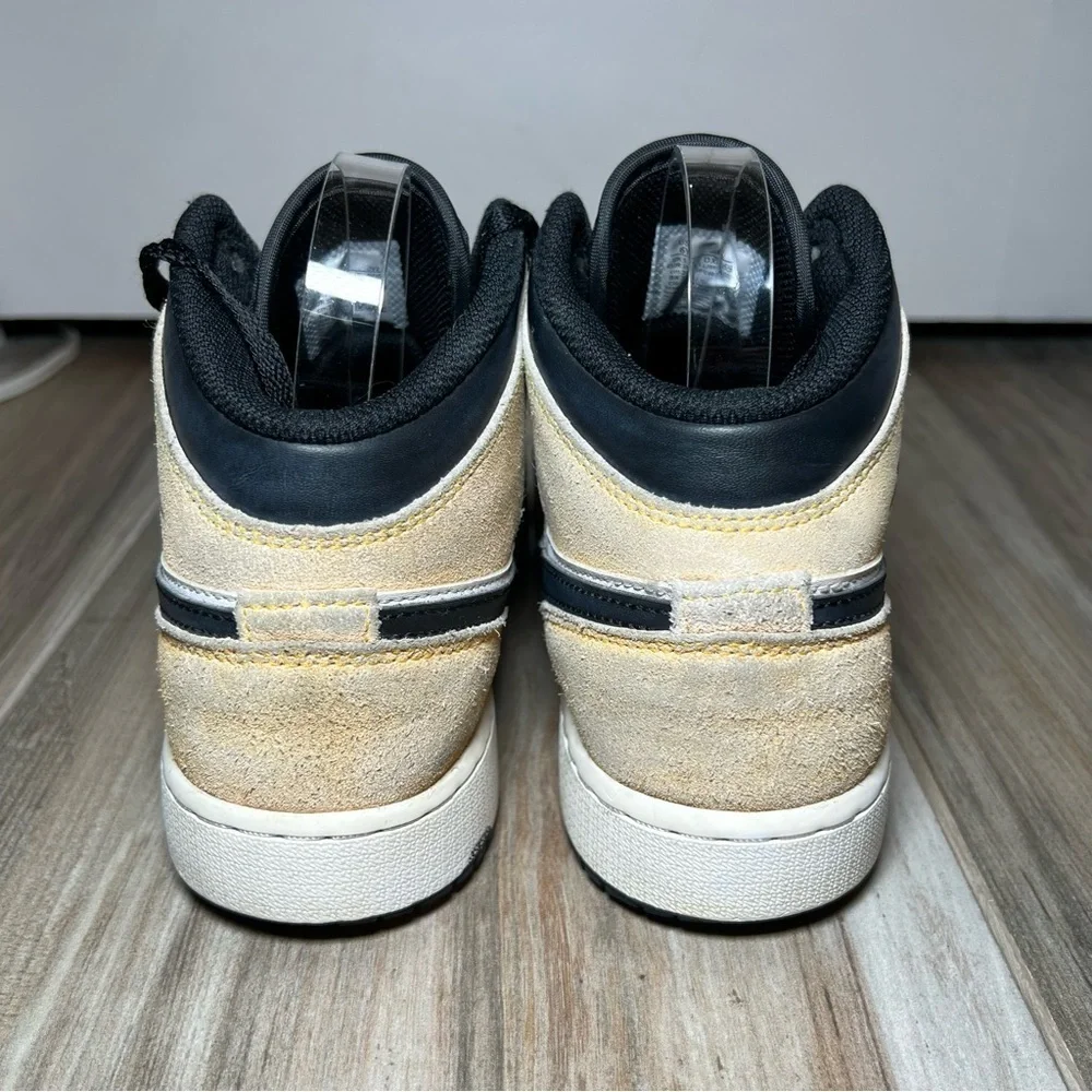 Nike pre orange right