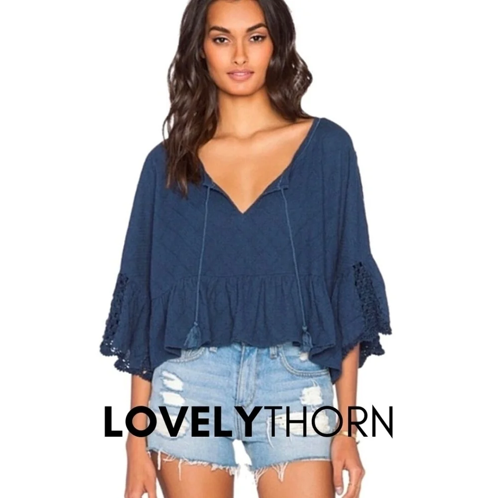 FREE PEOPLE // boho-chic textured fabric tie plunge wide sleeve top