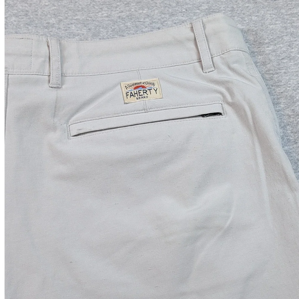 Faherty All Day Shorts Mens 33 Beige Hybrid Stretch Board Shorts MSC0013
