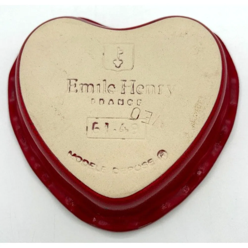 Emile Henry add charming