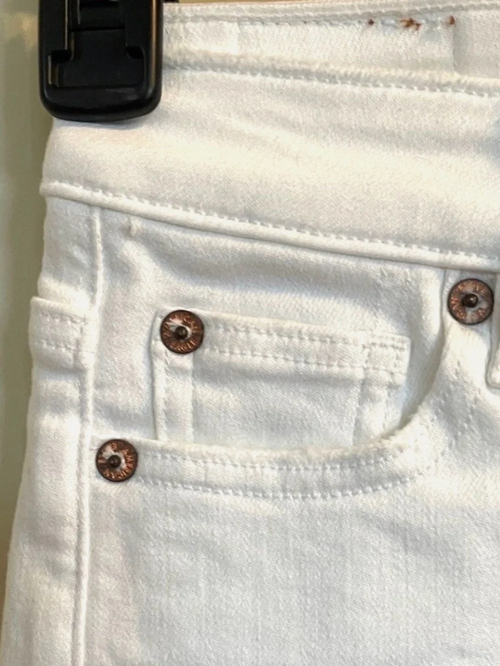 American Eagle Outfitters stay stylish