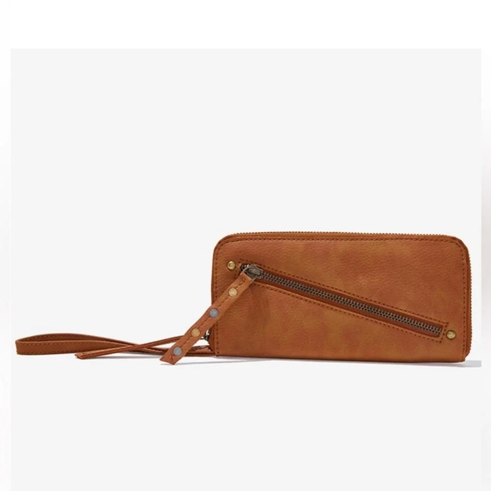 Free People Distressed Vegan‎ leather Wallet/ Wristlet brown- NWT