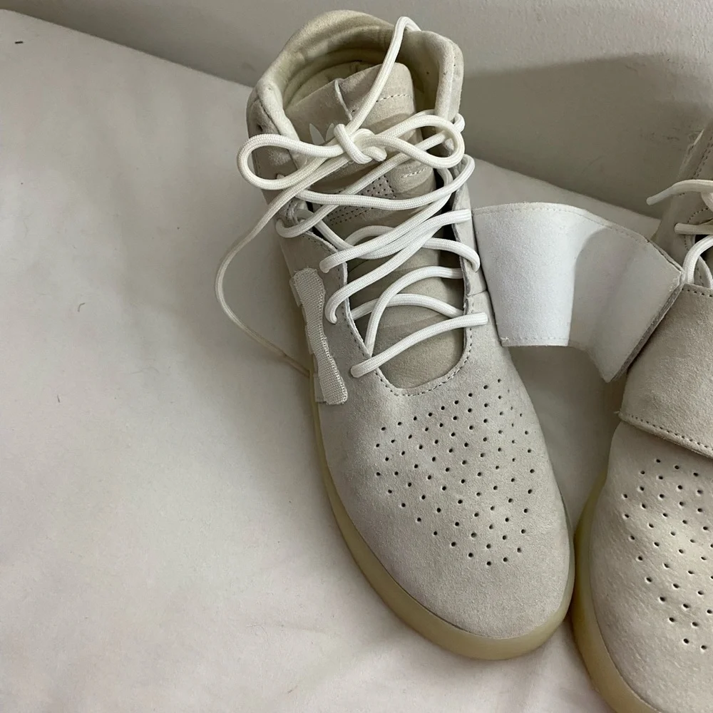 adidas tubular invader