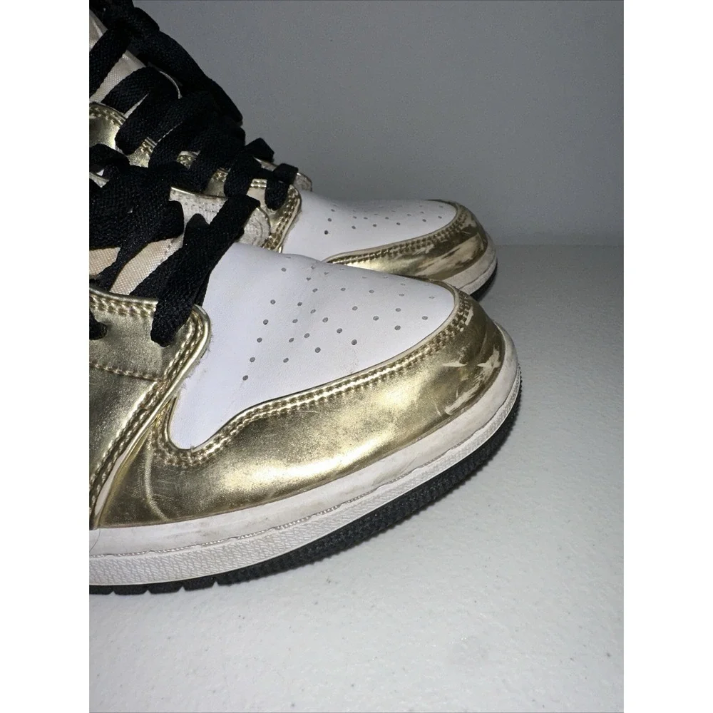 Jordan 1 Mid SE Men's‎ Size 8.5 - Metallic Gold With Box Shoes Sneakers