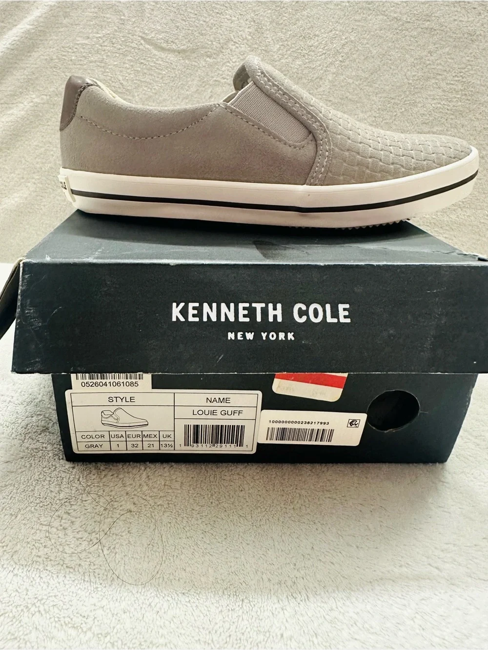 Kenneth Cole kenneth cole