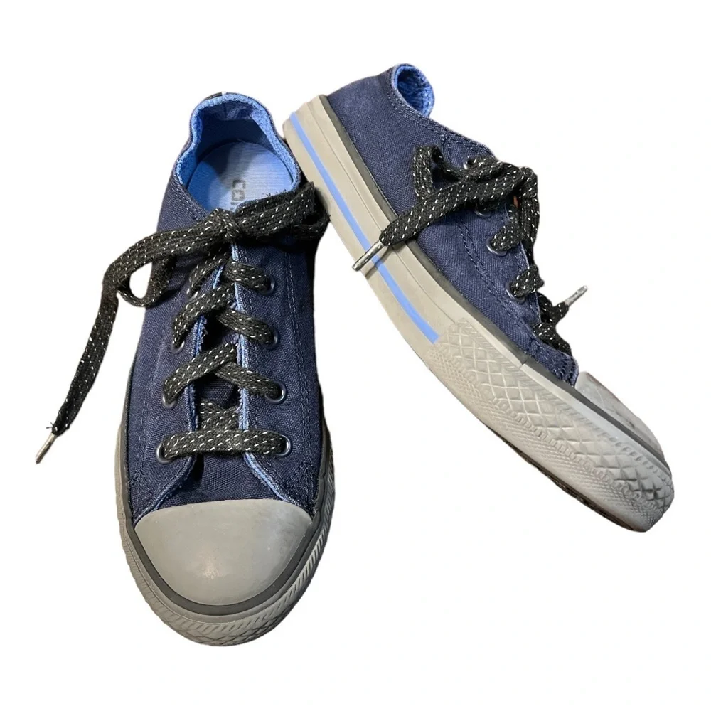 Converse blue grey