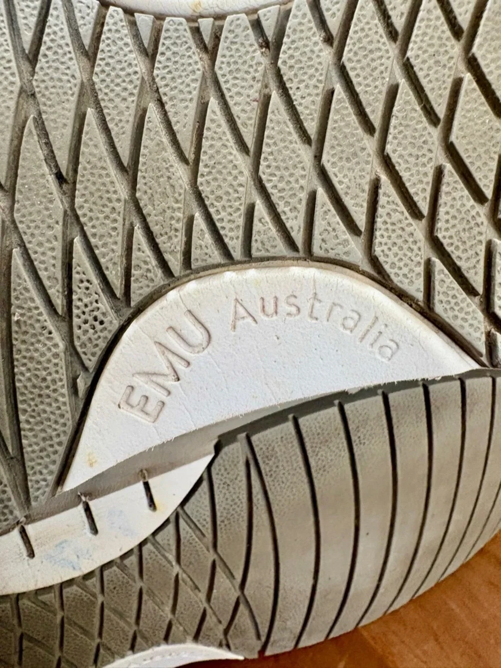 Emu emu australia sufi