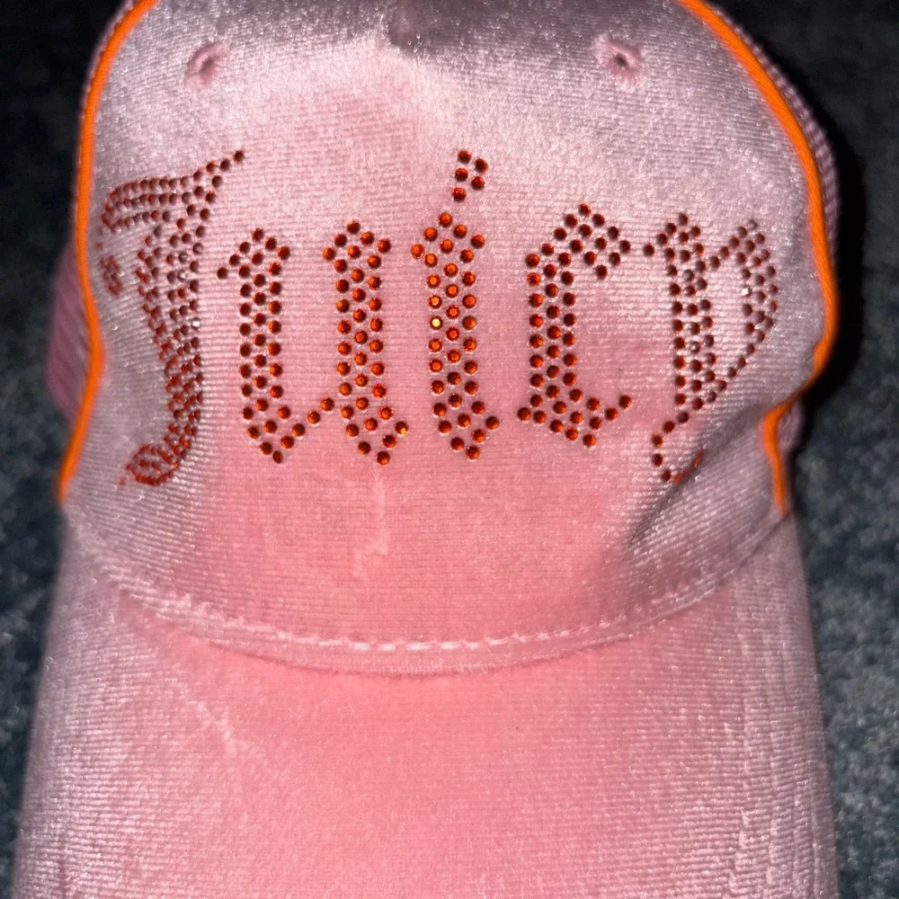 Juicy Couture chic pink