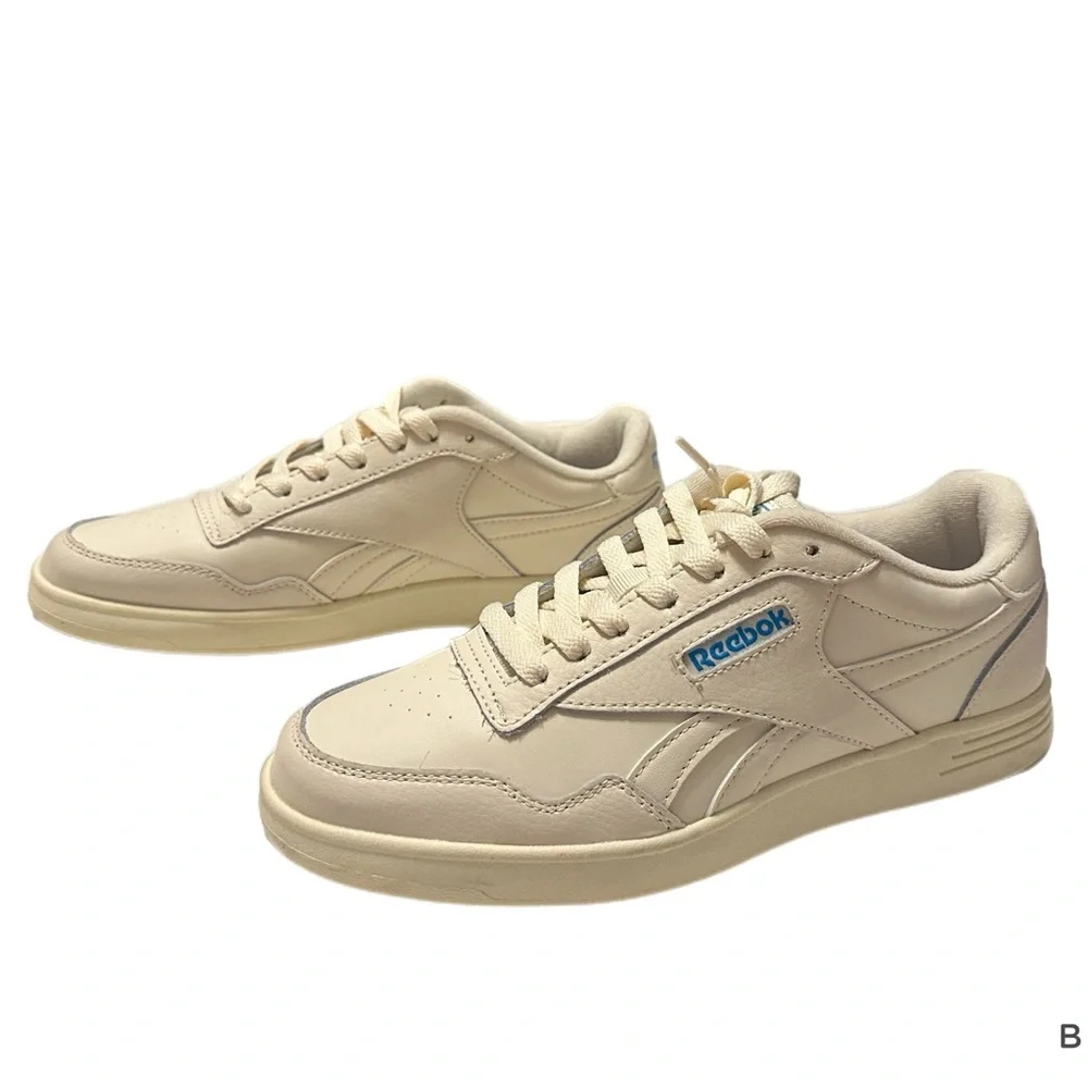 Reebok‎ sneakers