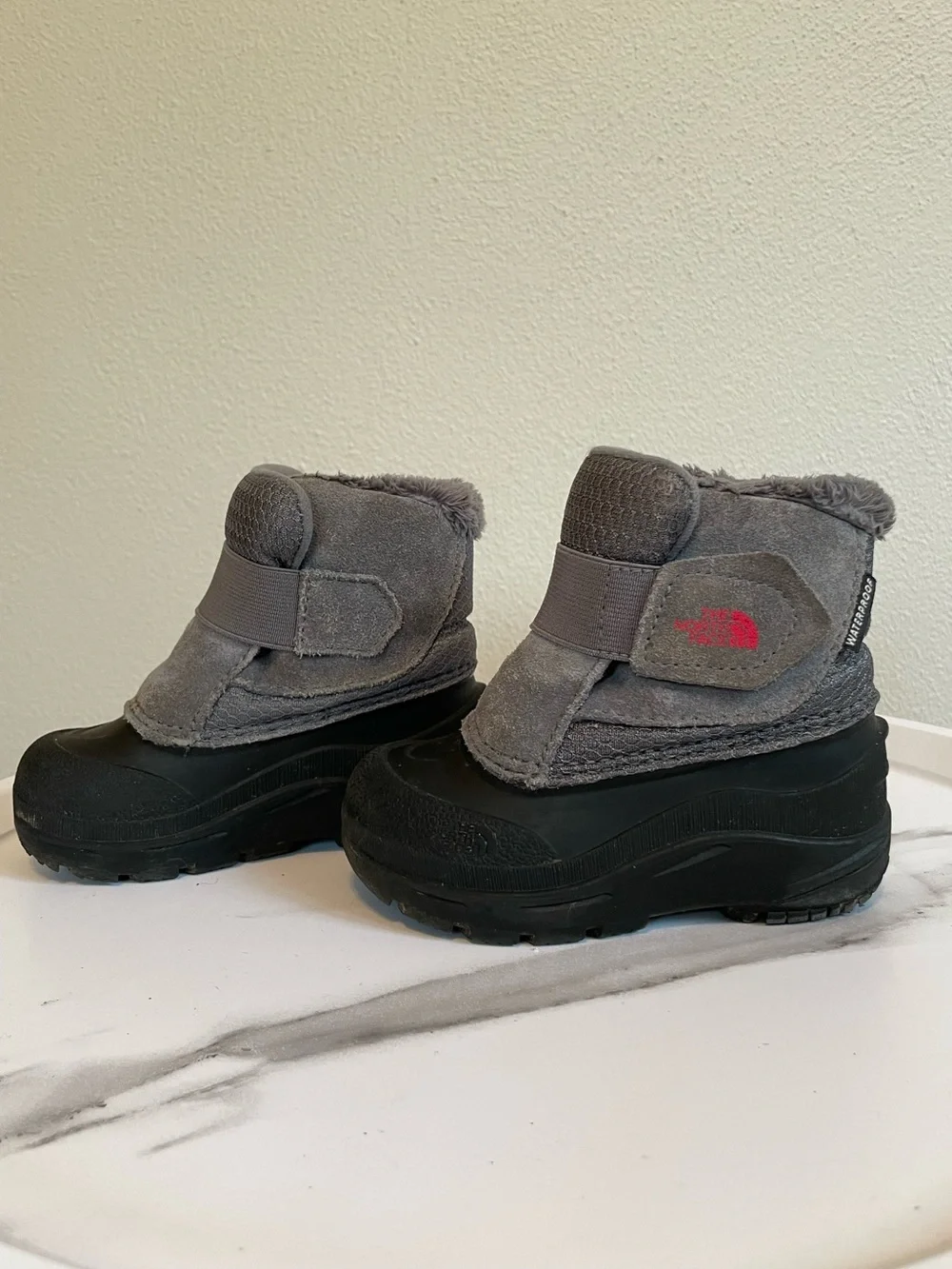 The North Face keep little