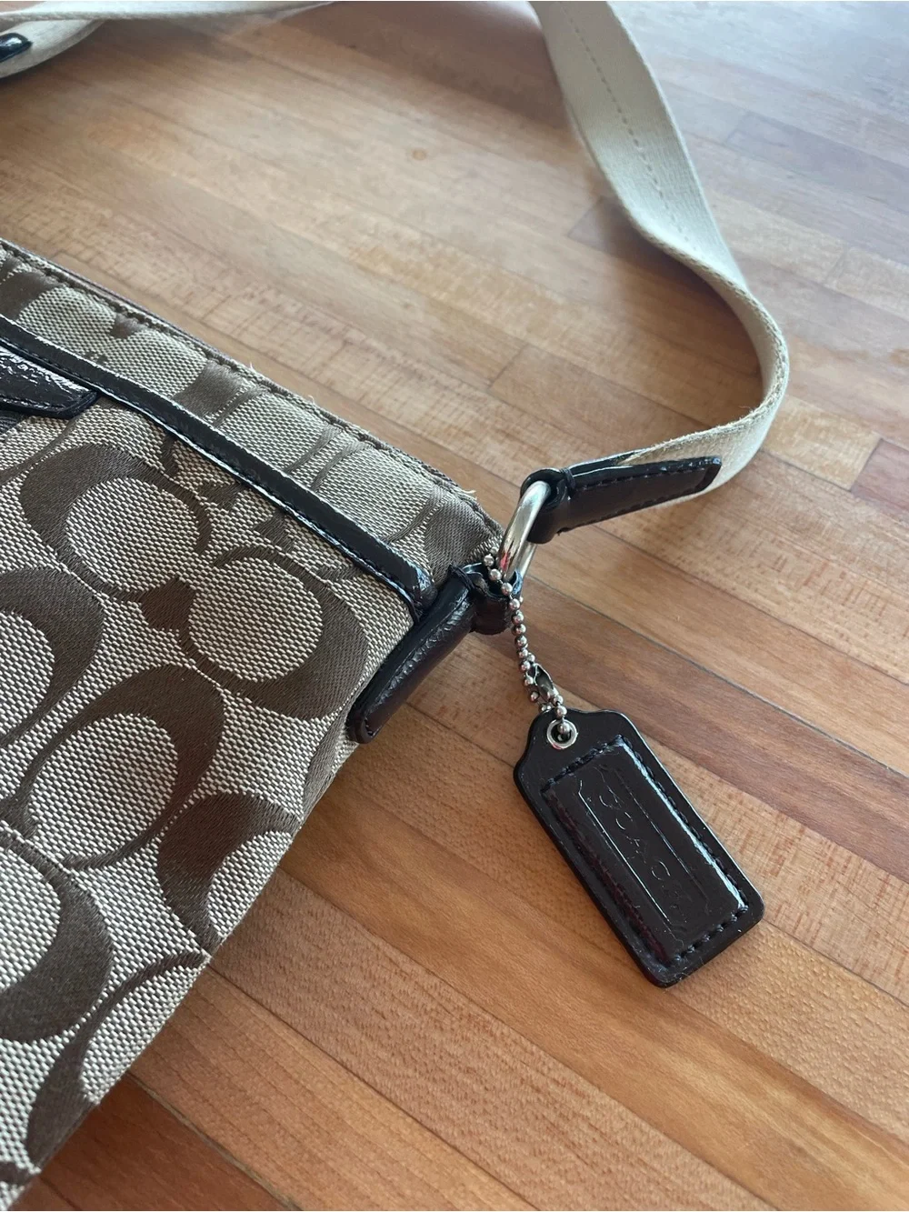 Coach Heritage Stripe Swingpack Crossbody Bag