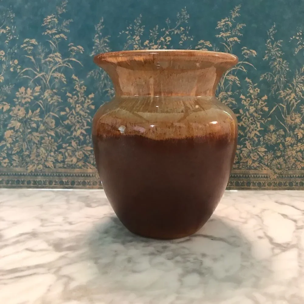 VINTAGE ROYAL HAEGER VASE