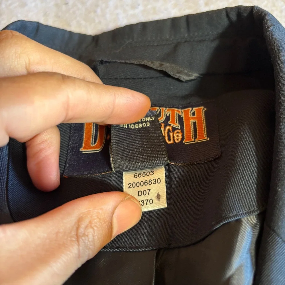 Duluth Trading Co type sport