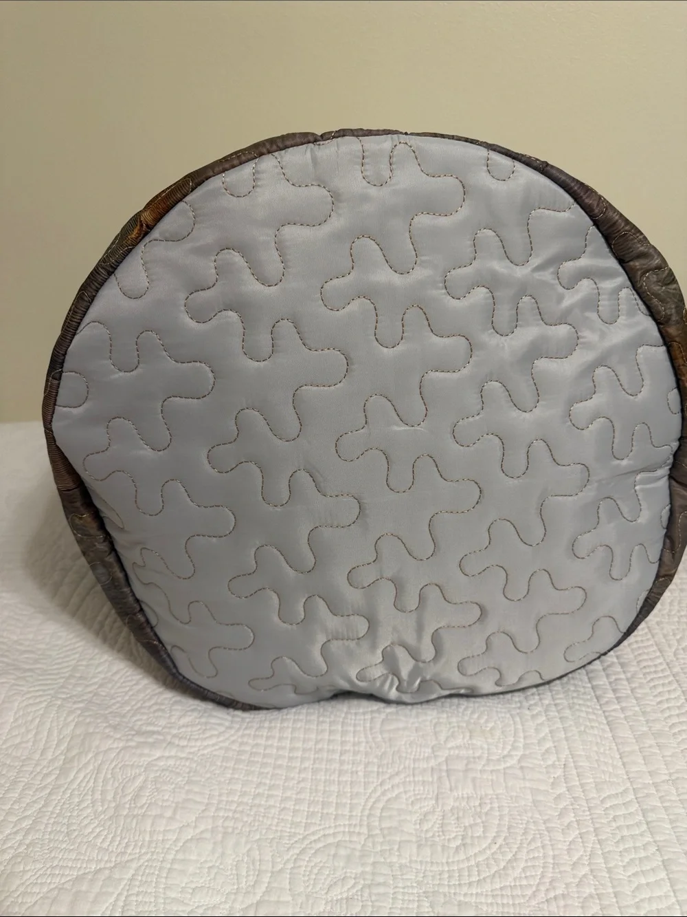 N/A decorative quilted
