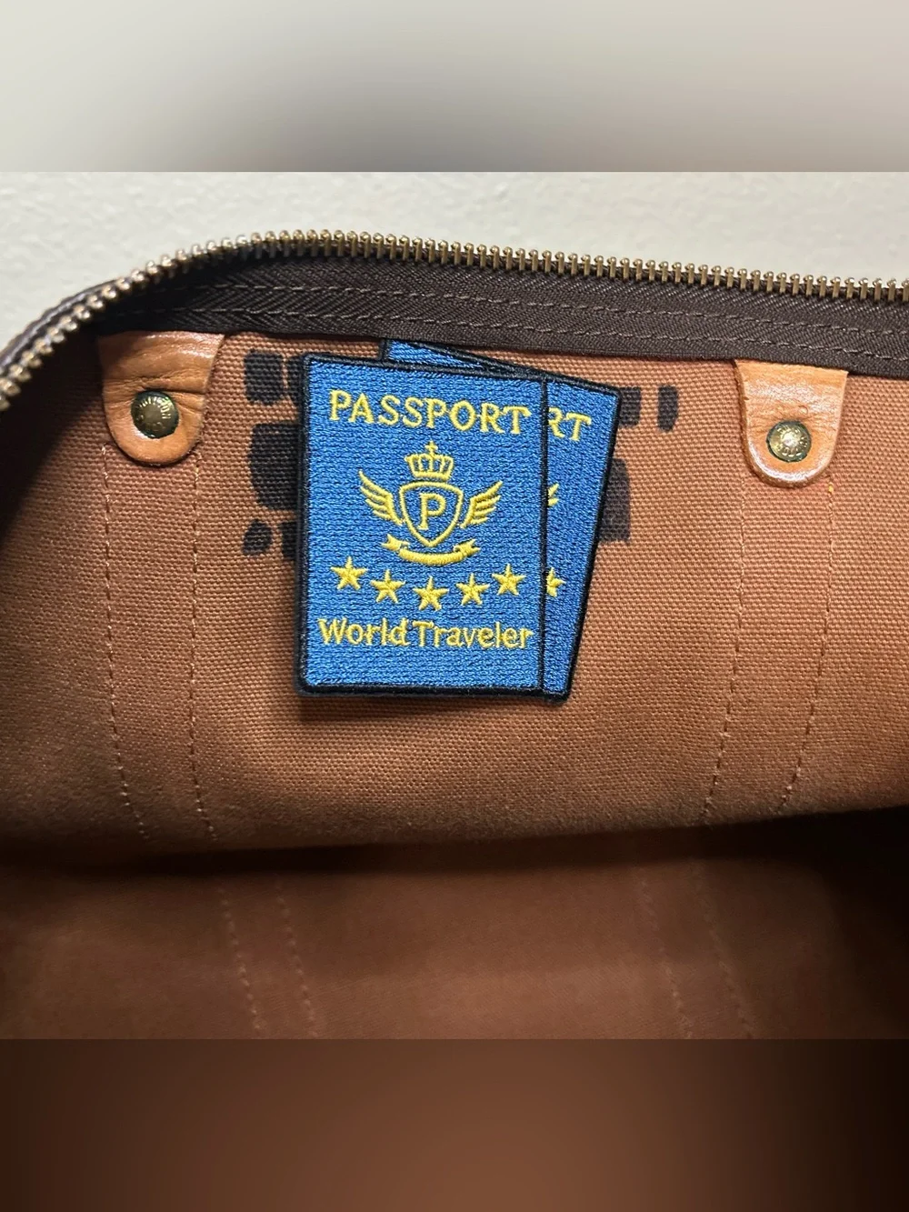 Louis Vuitton lassic louis