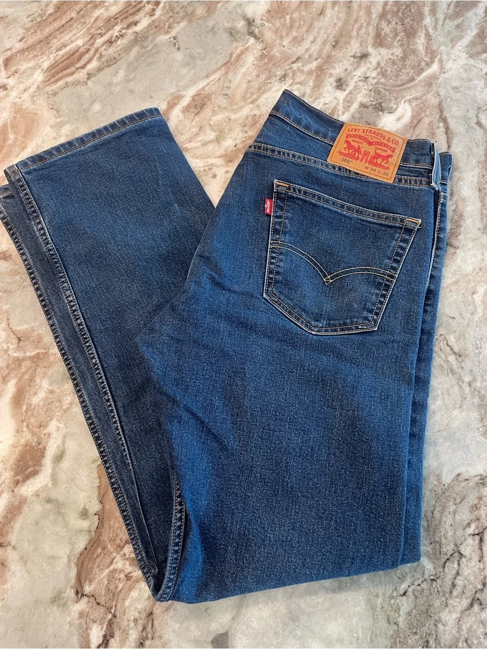 Levis Denim Jeans 505 Dark Wash Size 34 x 32 Mens Pants